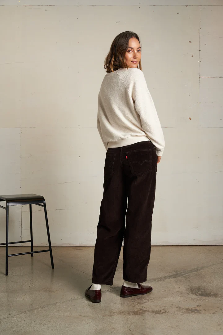 Zuri Sweatshirt in Sugar - Image 4